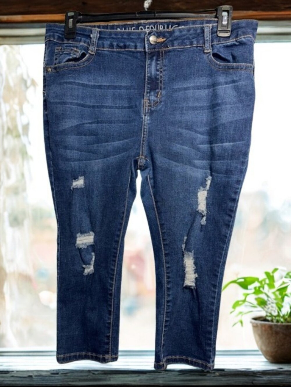 Women’s Blue Republic Distressed Jeans Sz 16